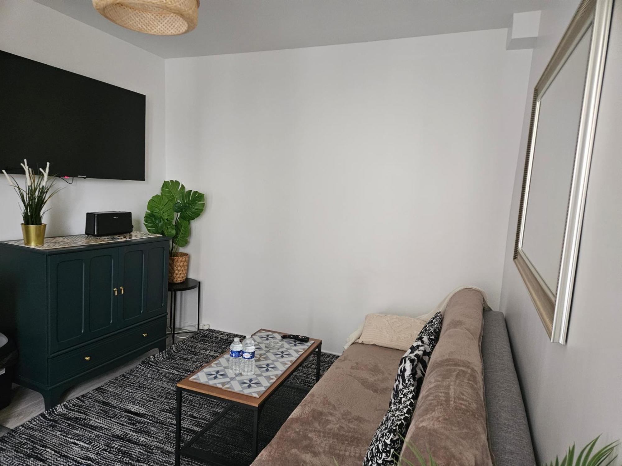 Studio Stade De France 17 Pour 4 Personnes Saint-Denis  Esterno foto